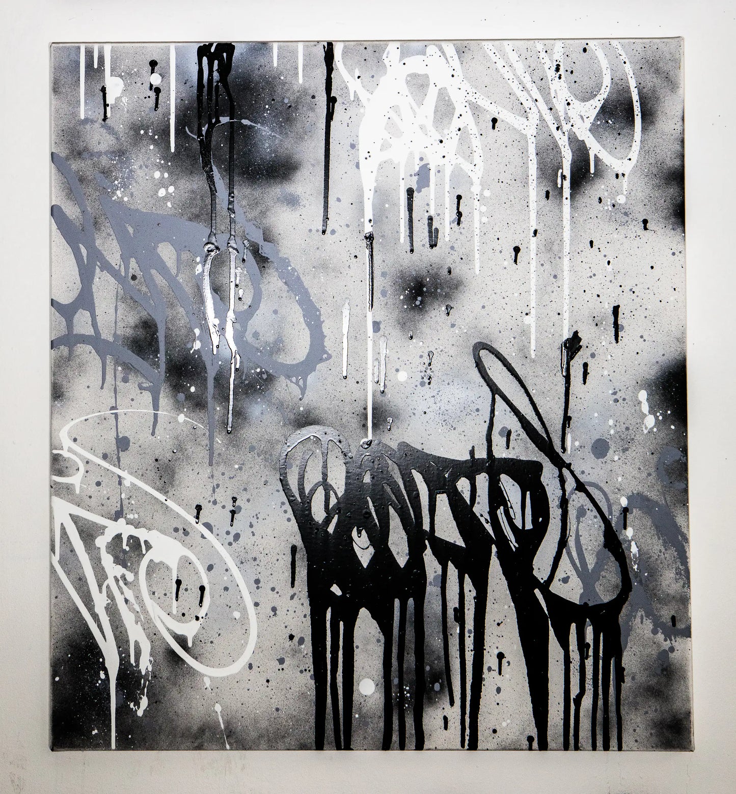 Bonté : Pipettes Noir et Blanches - Art Dispatch Paris